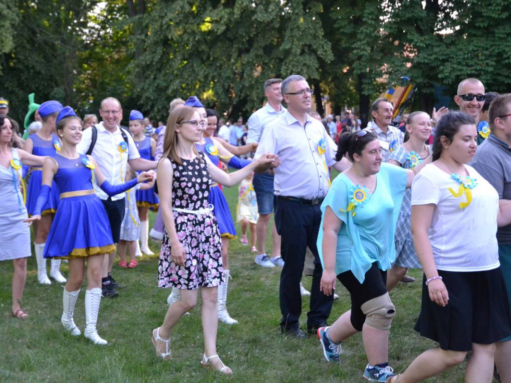 Takiego poloneza Tarnobrzeg jeszcze nie widział! Wielkie urodziny maista [ZDJĘCIA]