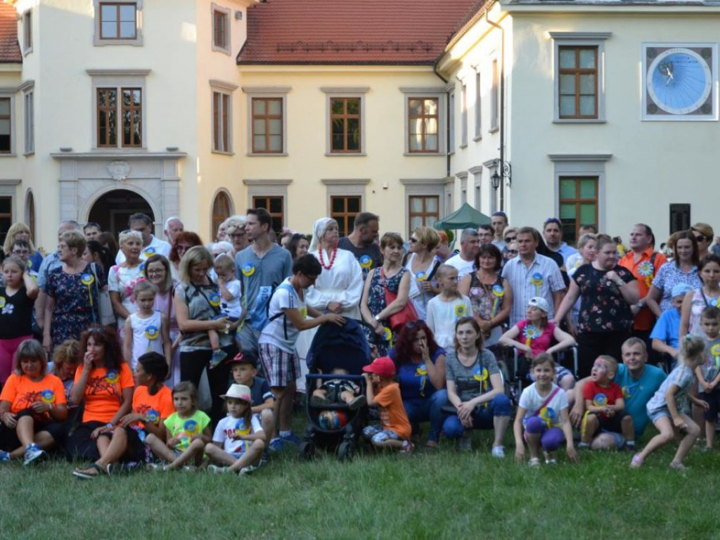 Takiego poloneza Tarnobrzeg jeszcze nie widział! Wielkie urodziny maista [ZDJĘCIA]