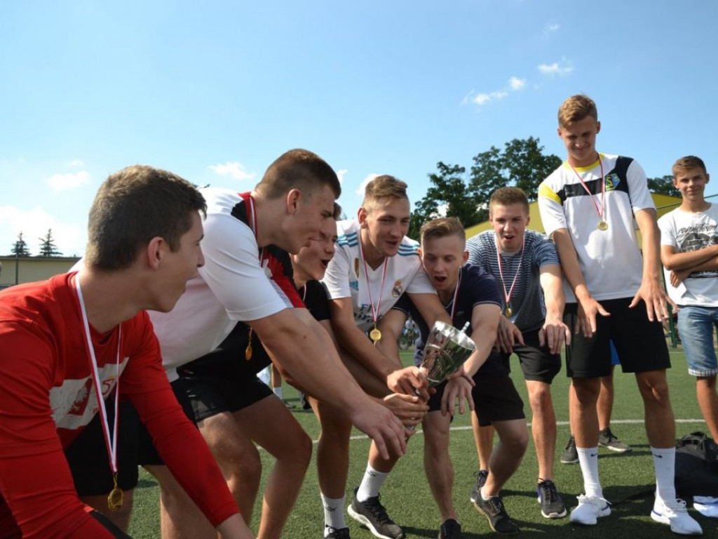 KS Złoty Bażant wygrywa III Tarnobrzeski Football Cup! [Zdjęcia]