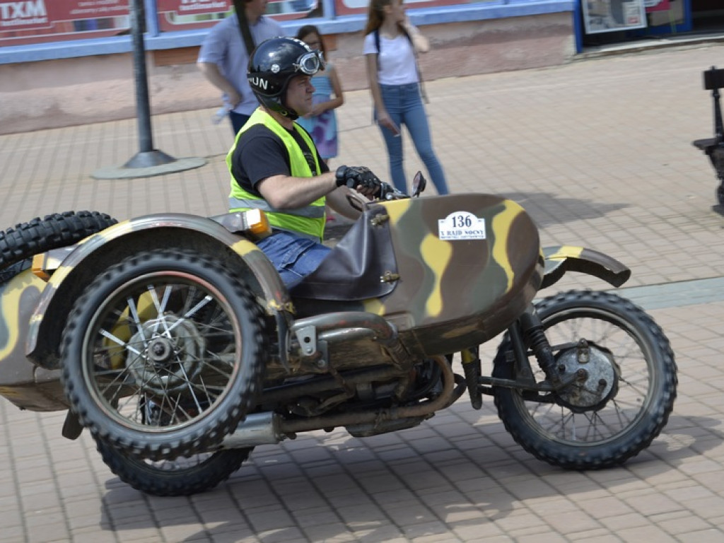 Motoryzacyjna gratka [zdjęcia]