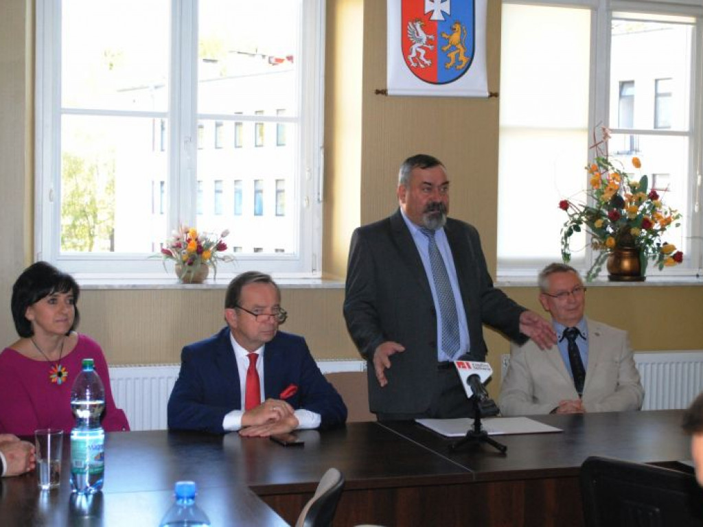 Uroczyste otwarcie budowy nowoczesnego Ośrodka Radioterapii w Wojewódzkim Szpitalu w Tarnobrzegu