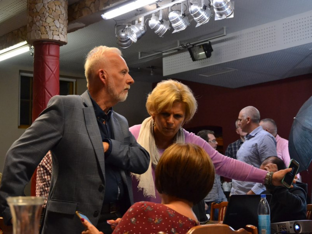 Wieczór wyborczy w sztabie Dariusza Bożka [Zdjęcia]