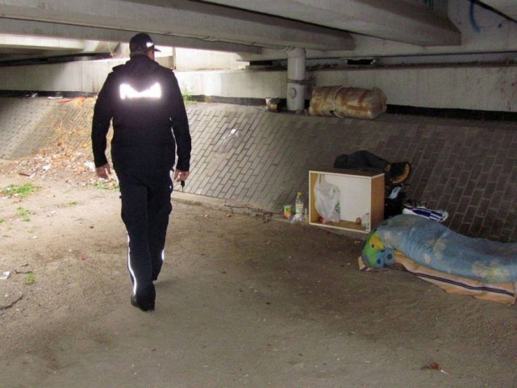 Stalowowolscy policjanci szukali bezdomnych