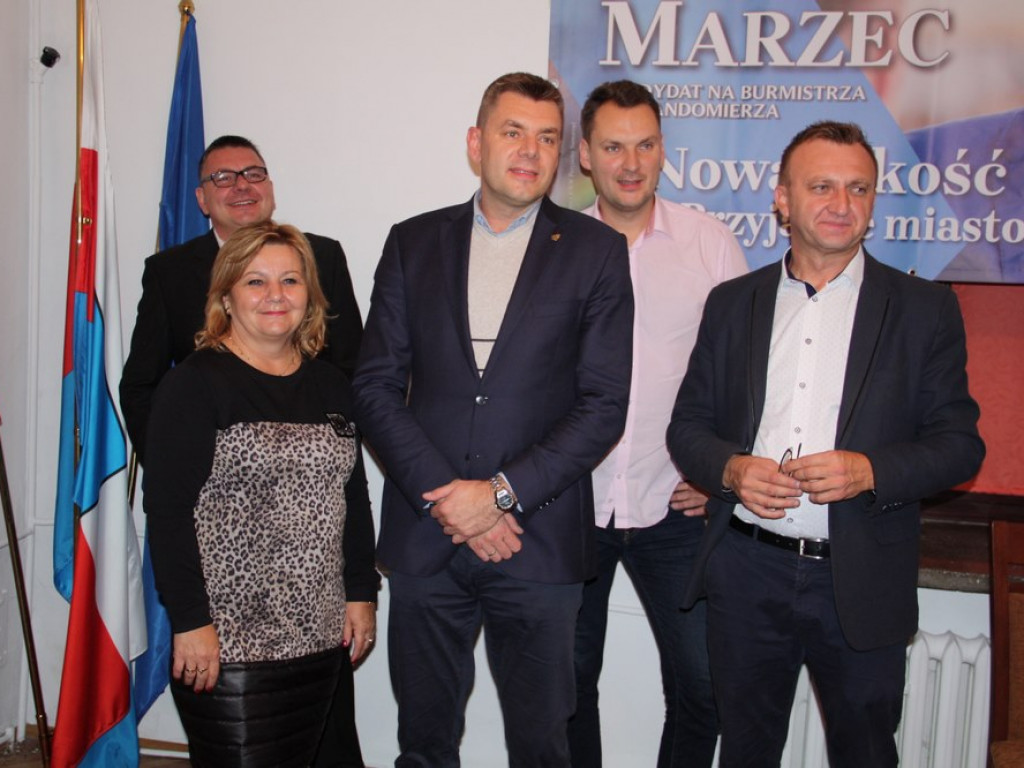 Radość w sztabie wyborczym Marcina Marca [Zdjęcia]