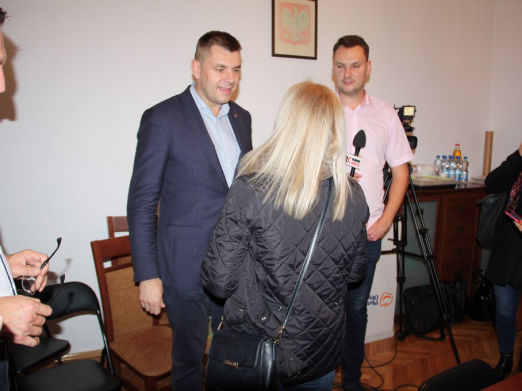 Radość w sztabie wyborczym Marcina Marca [Zdjęcia]