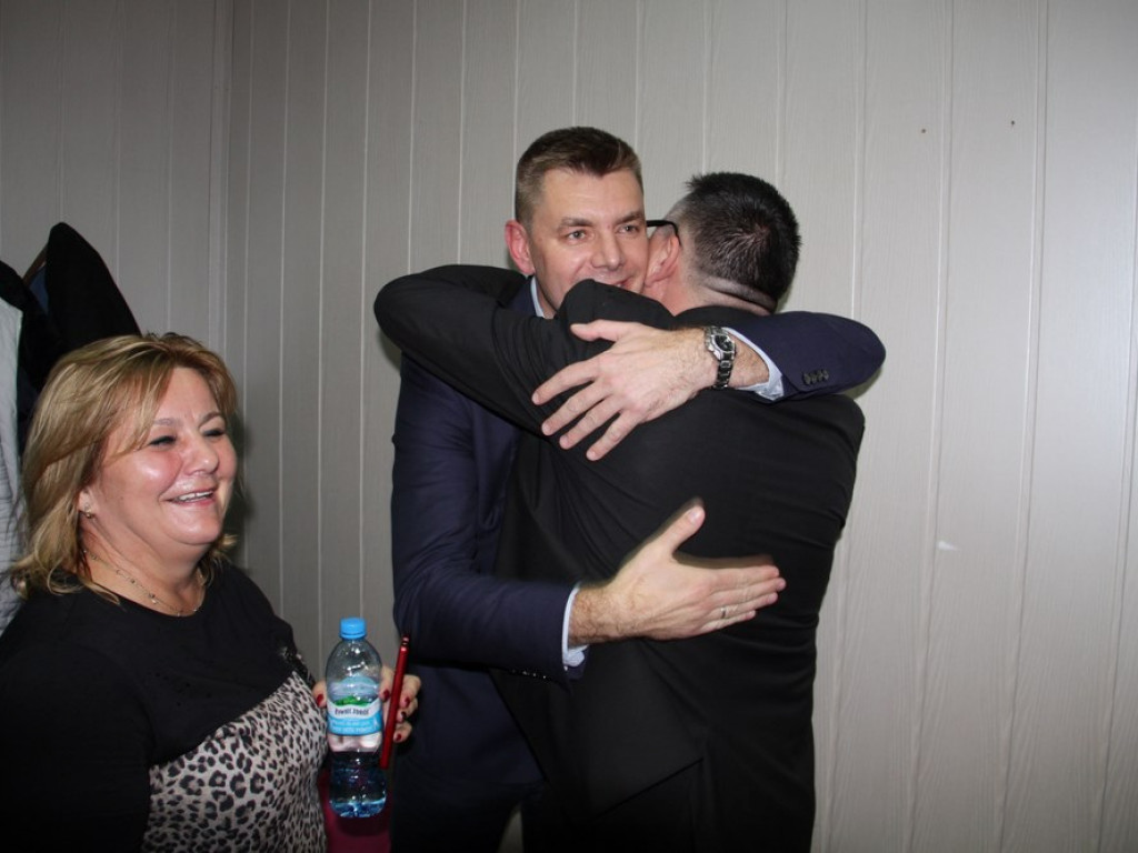 Radość w sztabie wyborczym Marcina Marca [Zdjęcia]