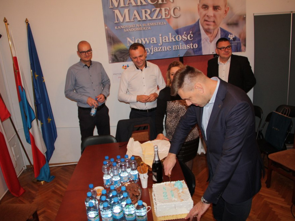 Radość w sztabie wyborczym Marcina Marca [Zdjęcia]