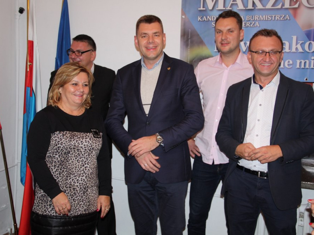 Radość w sztabie wyborczym Marcina Marca [Zdjęcia]