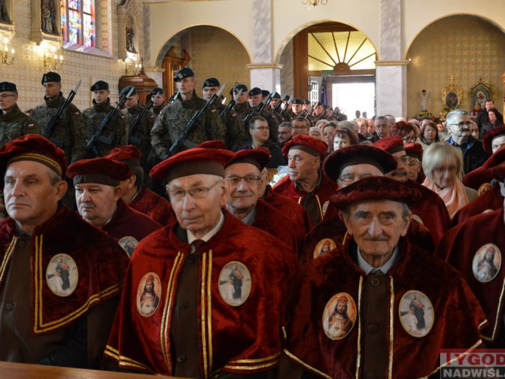 Wojsko na ulicach. Święto Niepodległości w Nisku [Zdjęcia]