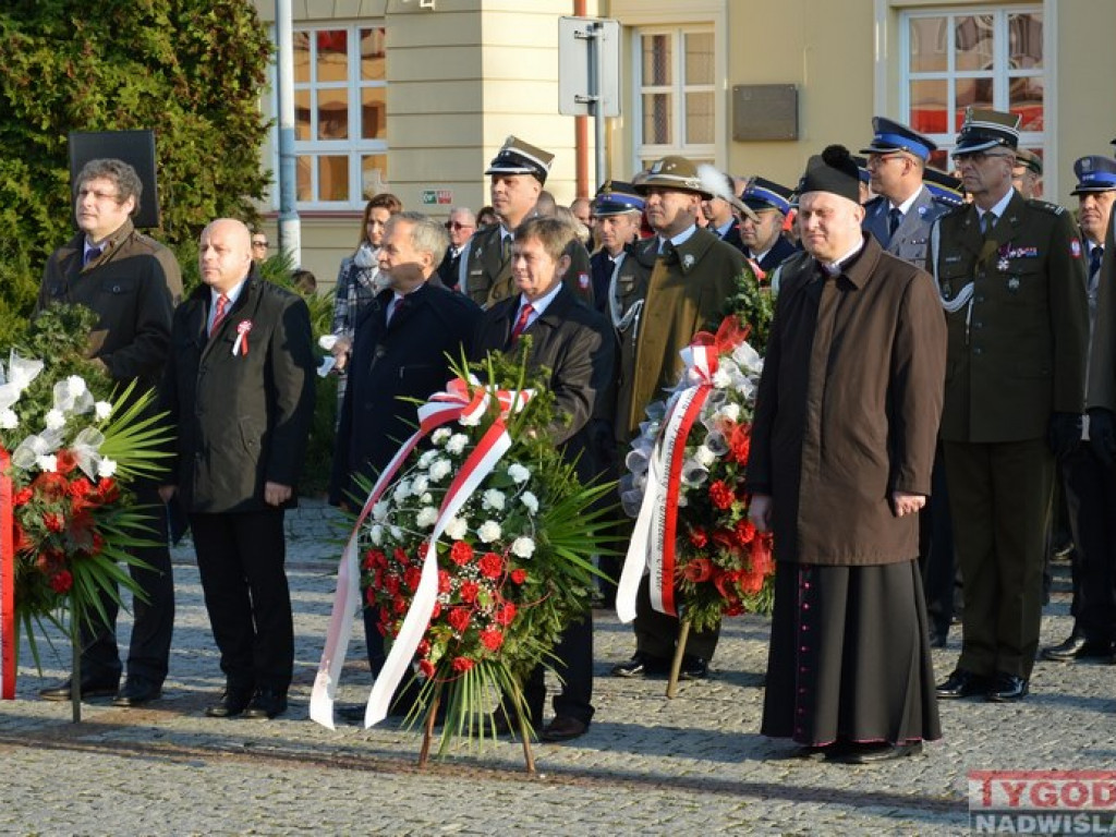Wojsko na ulicach. Święto Niepodległości w Nisku [Zdjęcia]