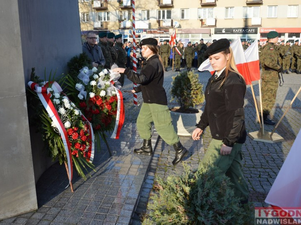 Wojsko na ulicach. Święto Niepodległości w Nisku [Zdjęcia]