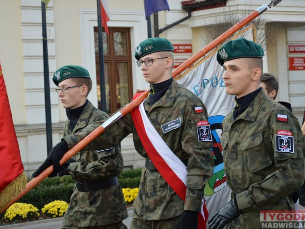 Wojsko na ulicach. Święto Niepodległości w Nisku [Zdjęcia]