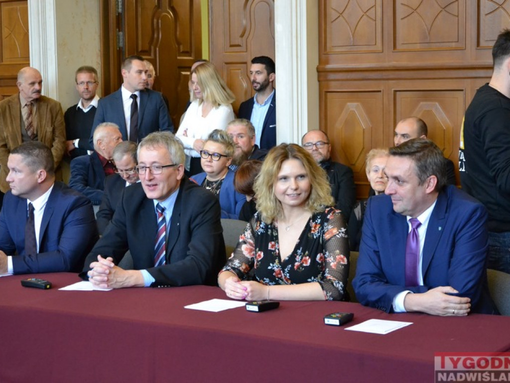 Pierwsza sesja Rady Miasta Tarnobrzega kadencji 2018-2023 [Zdjęcia]