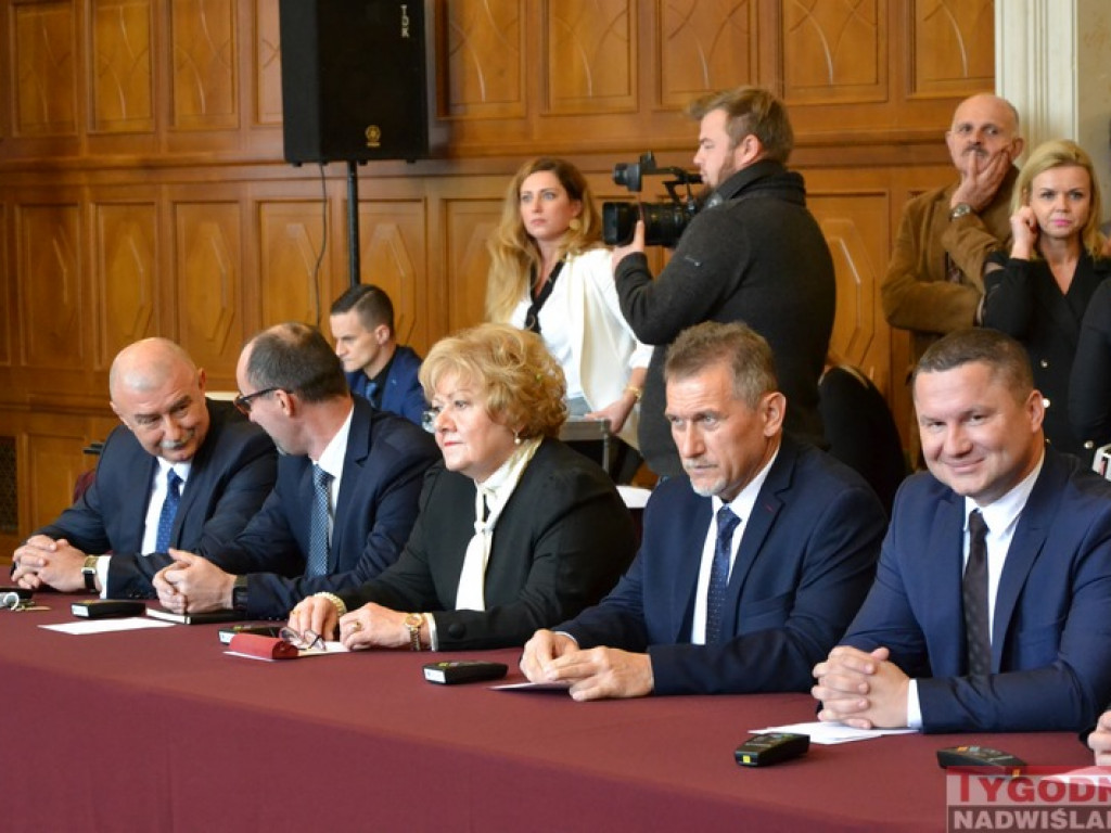 Pierwsza sesja Rady Miasta Tarnobrzega kadencji 2018-2023 [Zdjęcia]