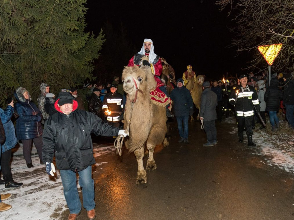 Ossolin. Świętokrzyska Pasterka w obiektywie Krzysztofa Sajeckiego