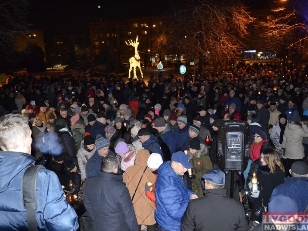 Marsz milczenia przeciwko przemocy i nienawiści w Tarnobrzegu [zdjęcia]