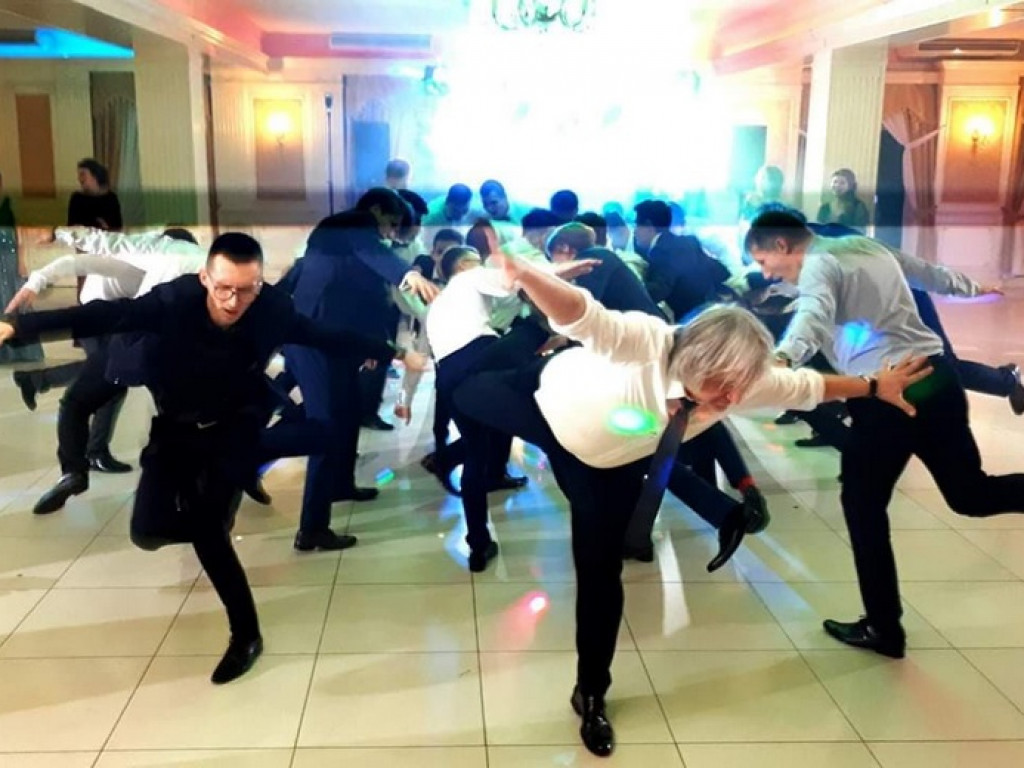 Studniówka Społecznego LO im. Małego Księcia  w Tarnobrzegu [zdjęcia]