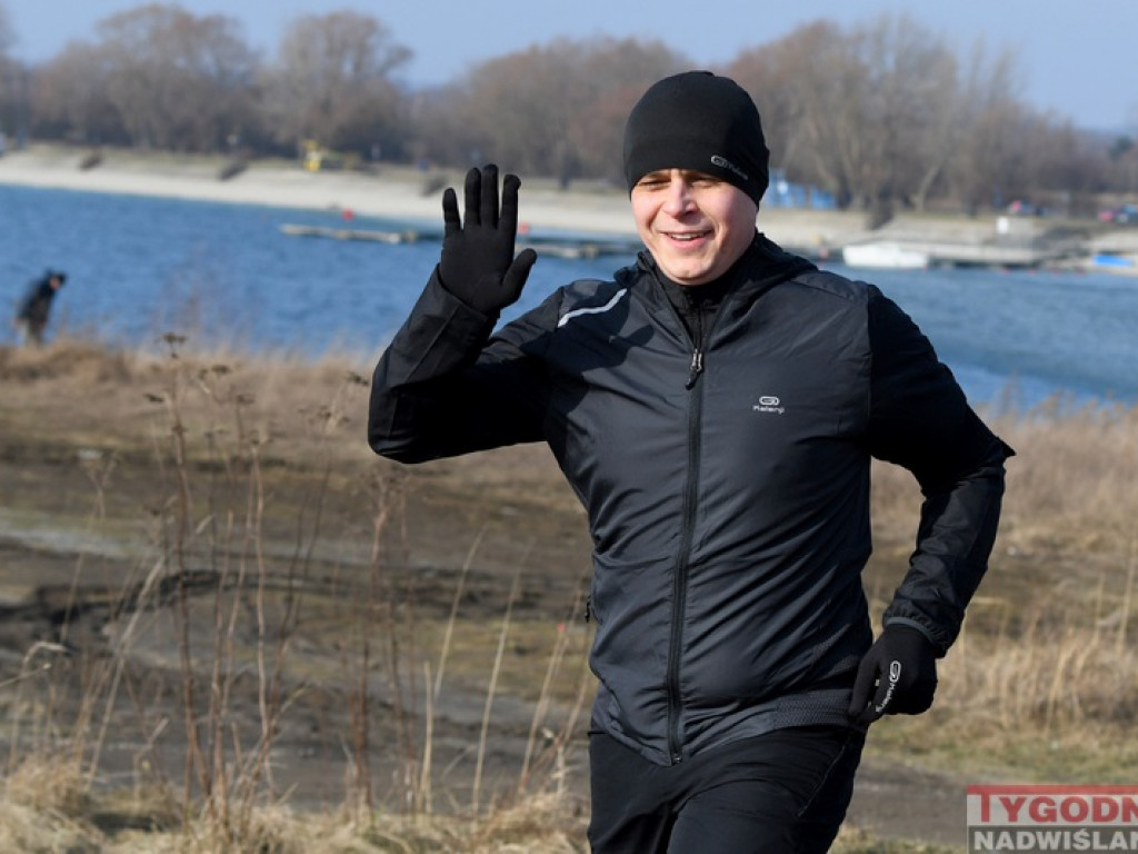 Bieg zimowy nad Jeziorem Tarnobrzeskim [zdjęcia]