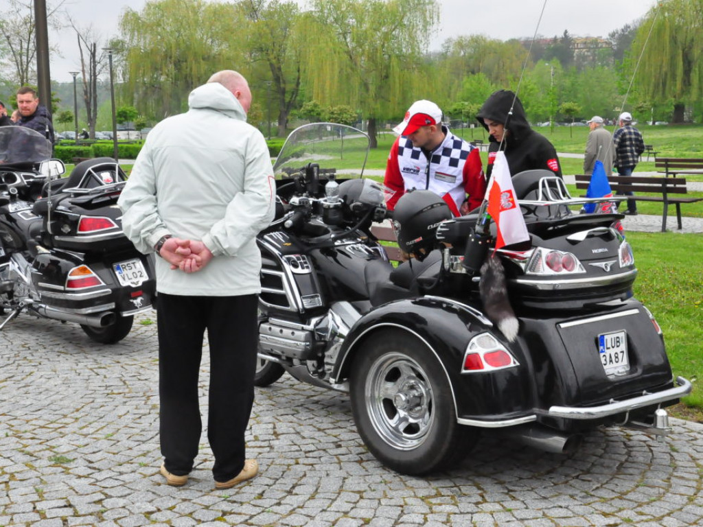 Motocyklowa niedziela w Sandomierzu [zdjęcia]