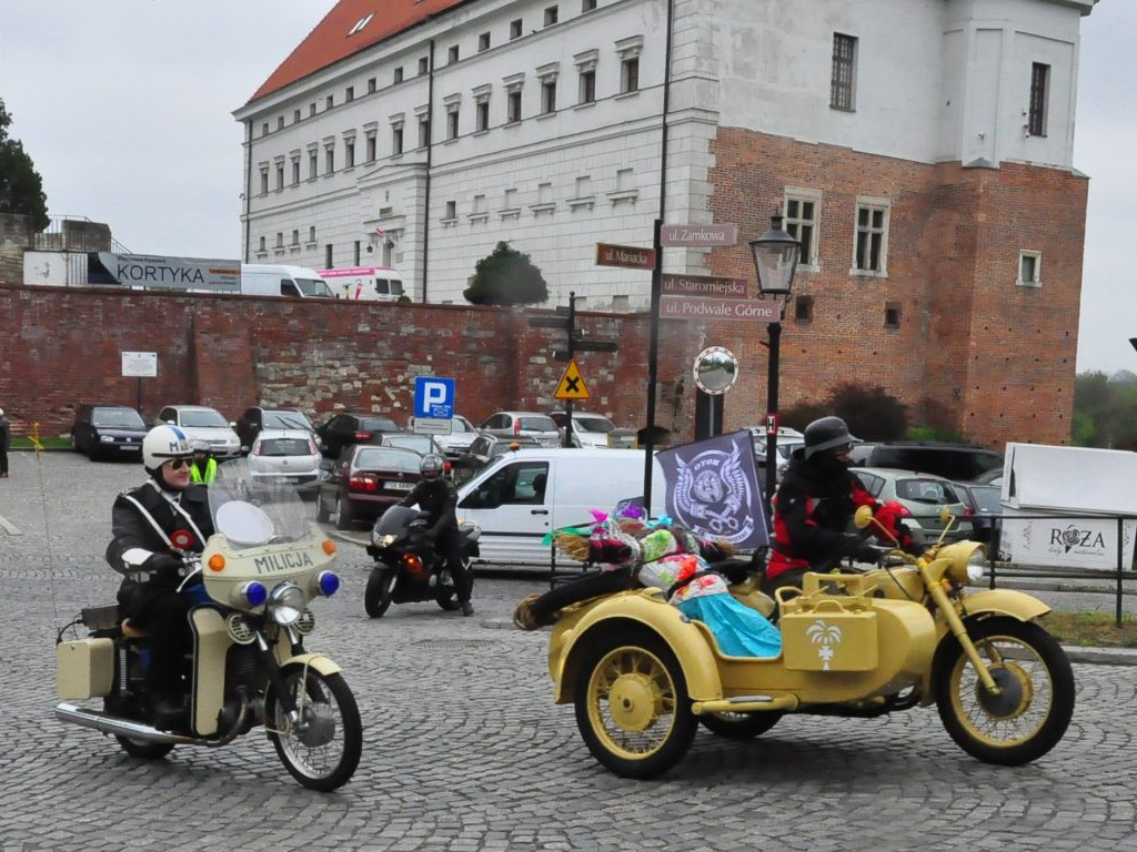 Motocyklowa niedziela w Sandomierzu [zdjęcia]