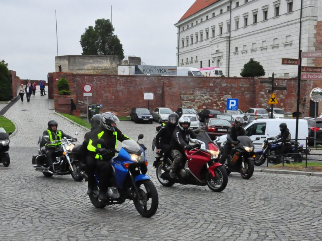 Motocyklowa niedziela w Sandomierzu [zdjęcia]