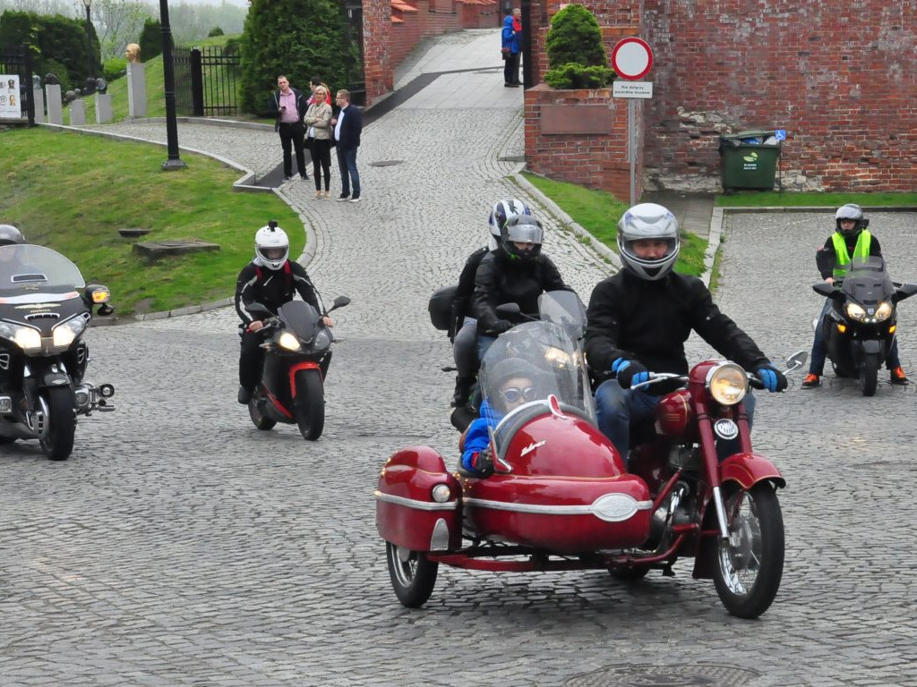 Motocyklowa niedziela w Sandomierzu [zdjęcia]