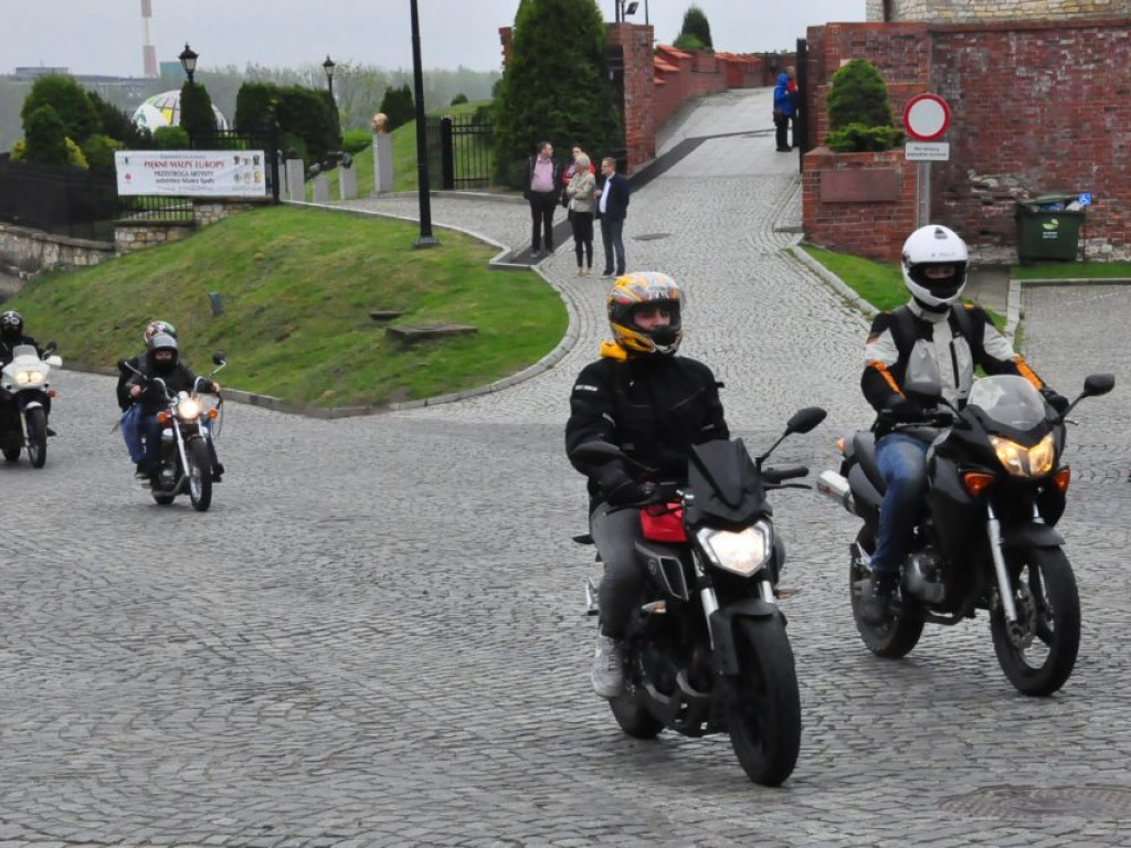 Motocyklowa niedziela w Sandomierzu [zdjęcia]