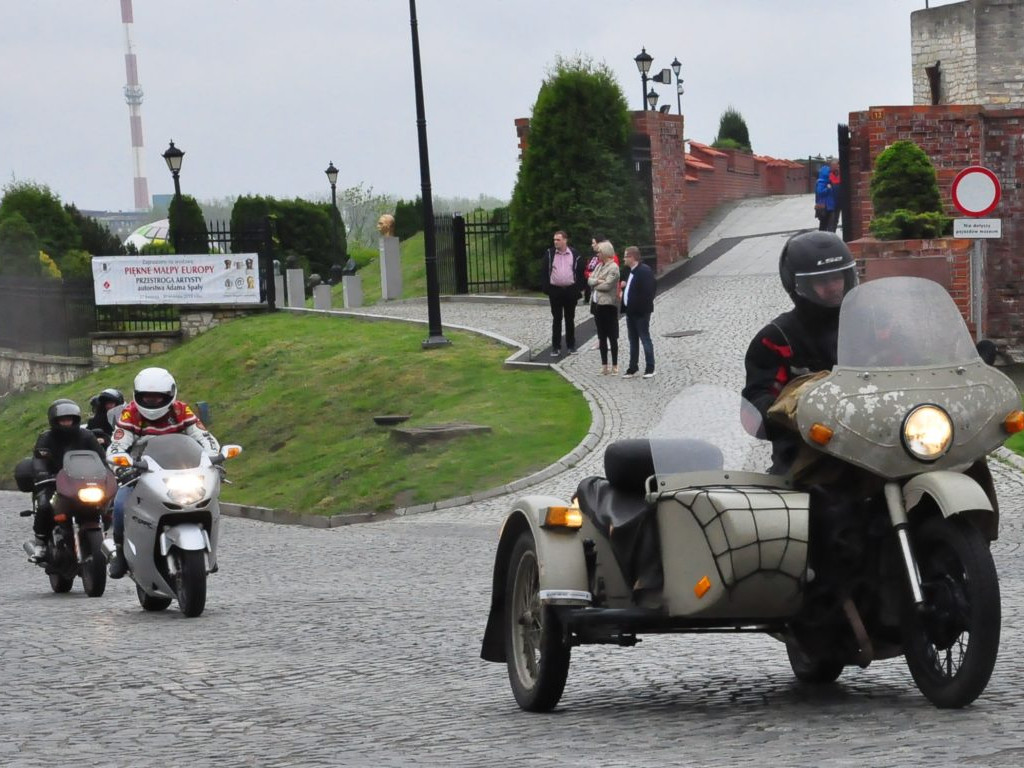 Motocyklowa niedziela w Sandomierzu [zdjęcia]