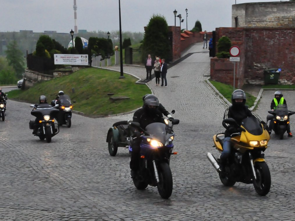 Motocyklowa niedziela w Sandomierzu [zdjęcia]