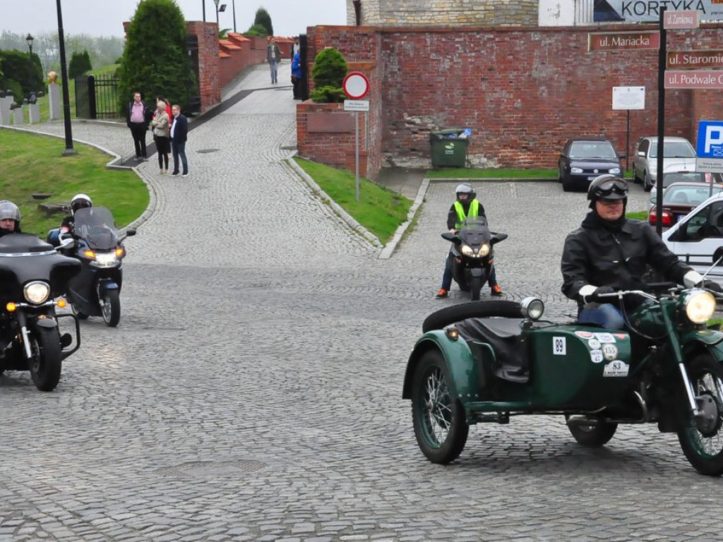Motocyklowa niedziela w Sandomierzu [zdjęcia]