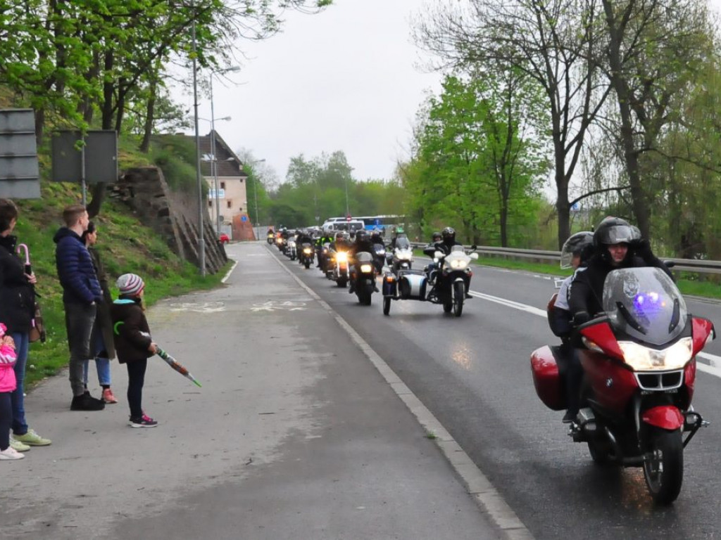 Motocyklowa niedziela w Sandomierzu [zdjęcia]