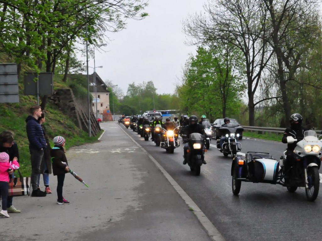 Motocyklowa niedziela w Sandomierzu [zdjęcia]
