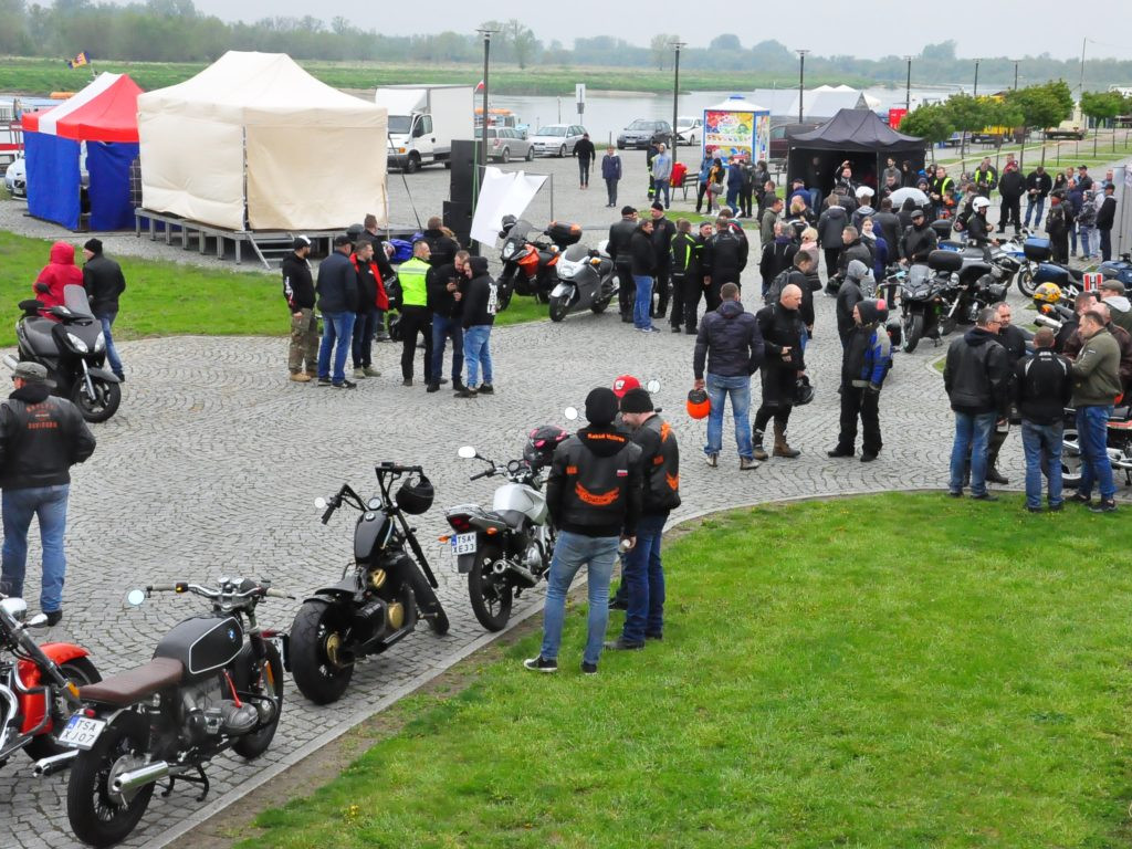 Motocyklowa niedziela w Sandomierzu [zdjęcia]