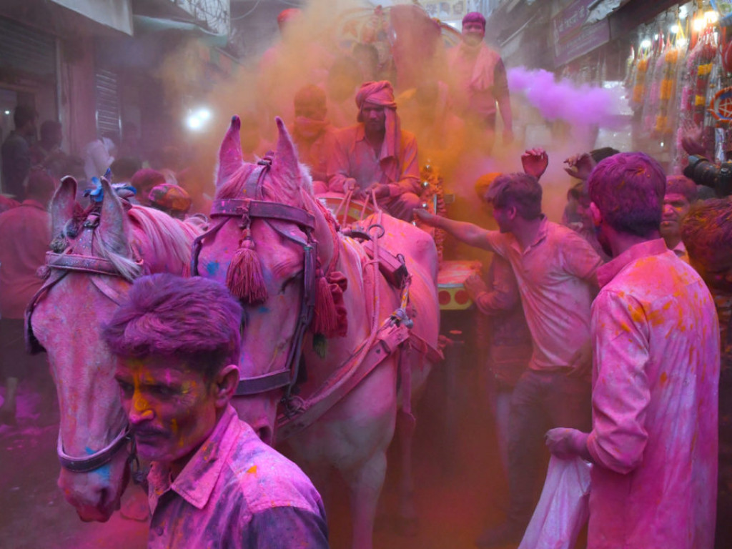 Hinduskie święto holi w obiektywie Bogdana Myśliwca [Zdjęcia]