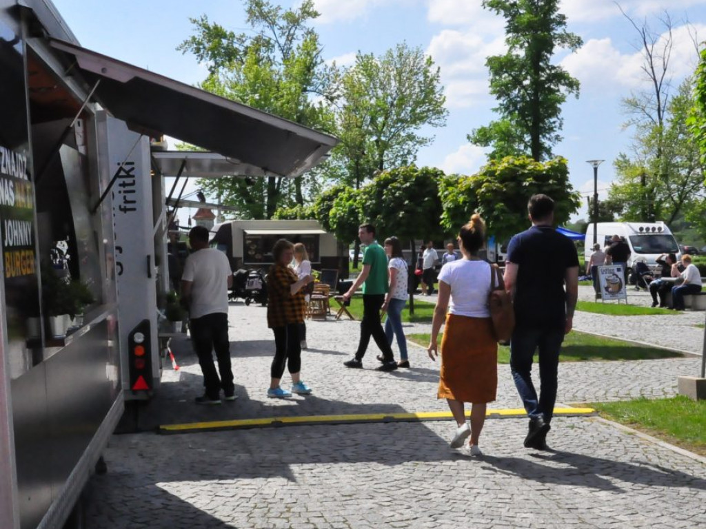 Festiwal kuchni z całego świata, czyli zlot food trucków w Sandomierzu [Zdjęcia]