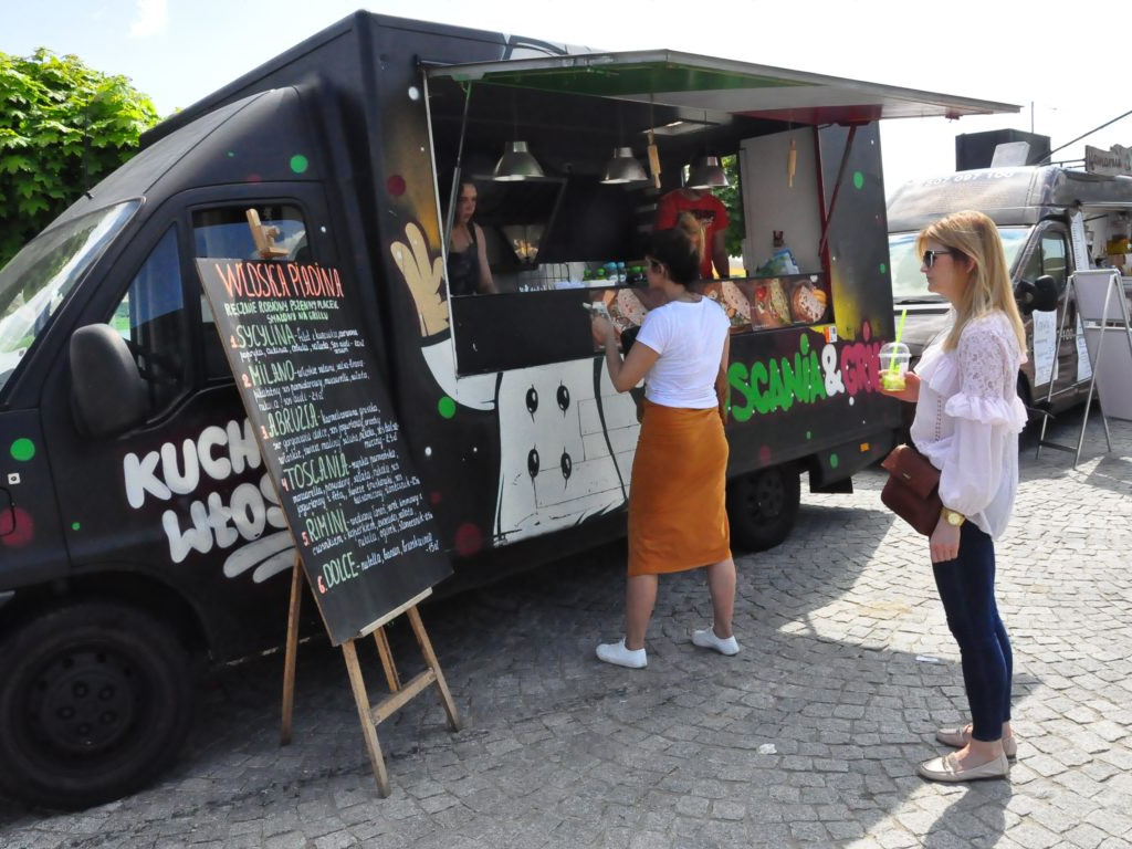 Festiwal kuchni z całego świata, czyli zlot food trucków w Sandomierzu [Zdjęcia]