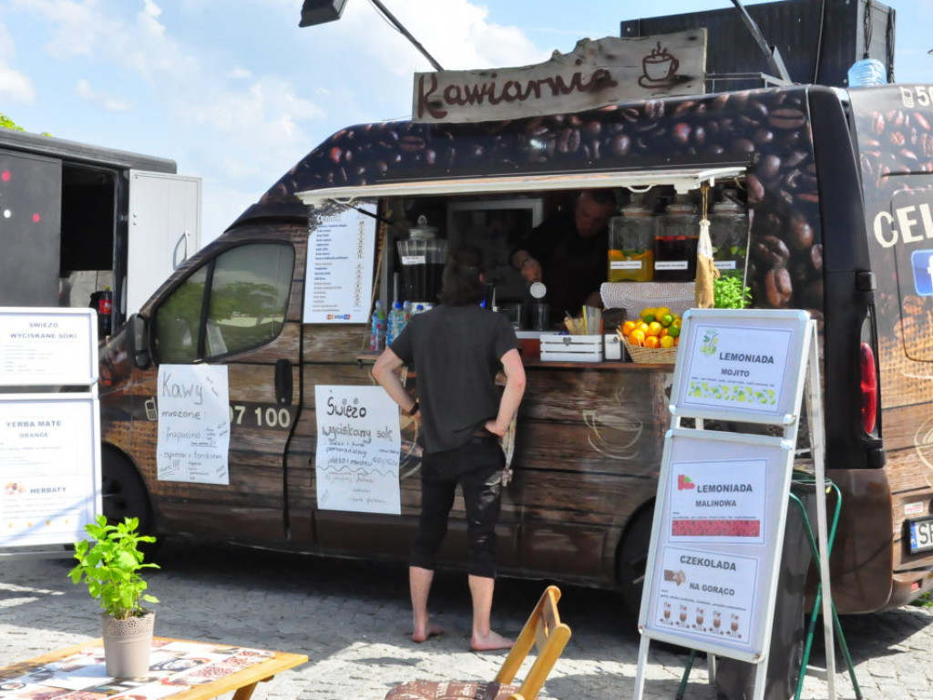 Festiwal kuchni z całego świata, czyli zlot food trucków w Sandomierzu [Zdjęcia]