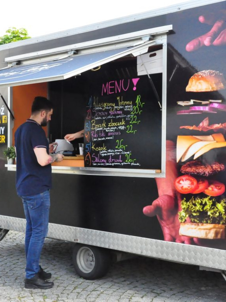 Festiwal kuchni z całego świata, czyli zlot food trucków w Sandomierzu [Zdjęcia]