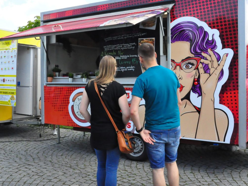Festiwal kuchni z całego świata, czyli zlot food trucków w Sandomierzu [Zdjęcia]