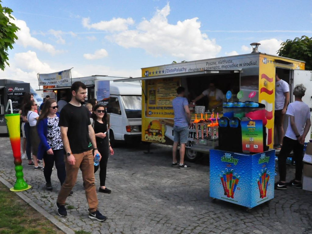 Festiwal kuchni z całego świata, czyli zlot food trucków w Sandomierzu [Zdjęcia]