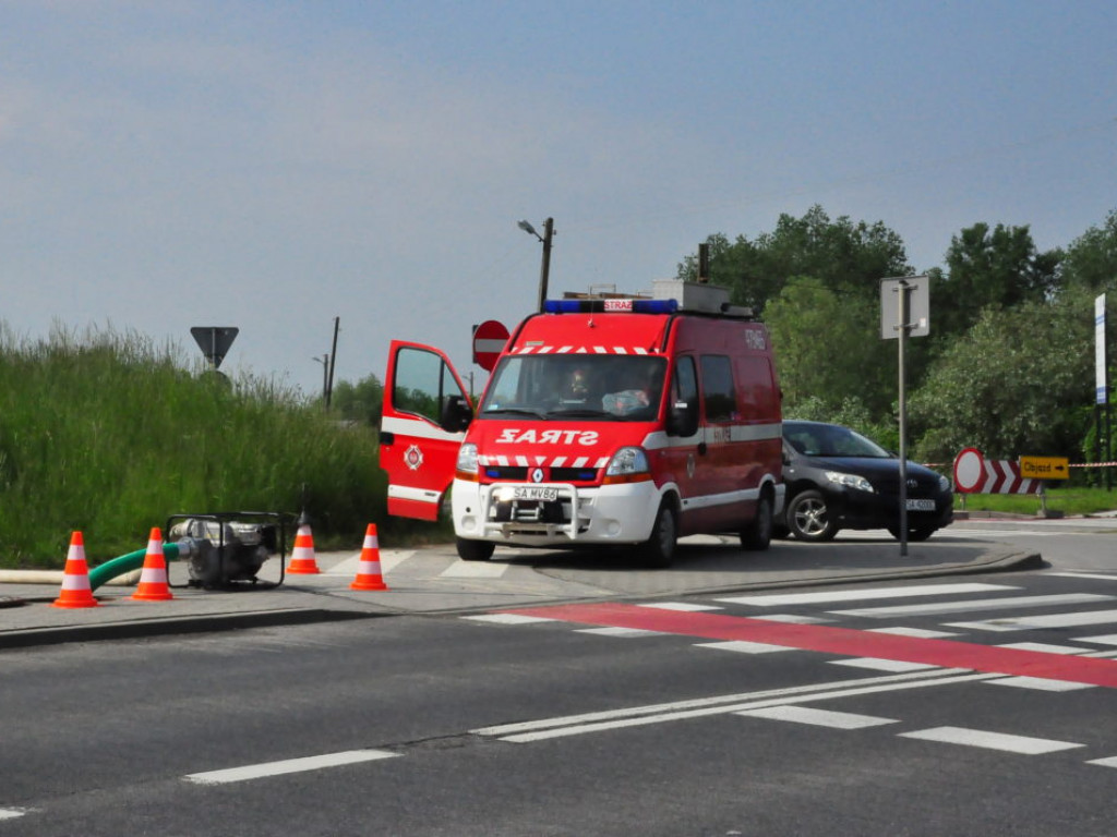 Fala kulminacyjna przechodzi przez Sandomierz [Zdjęcia]