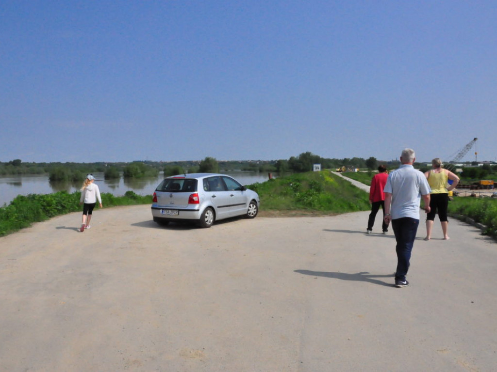 Fala kulminacyjna przechodzi przez Sandomierz [Zdjęcia]