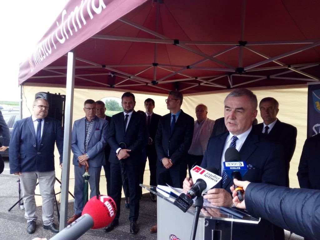 Obwodnica Staszowa oficjalnie otwarta [ZDJĘCIA]