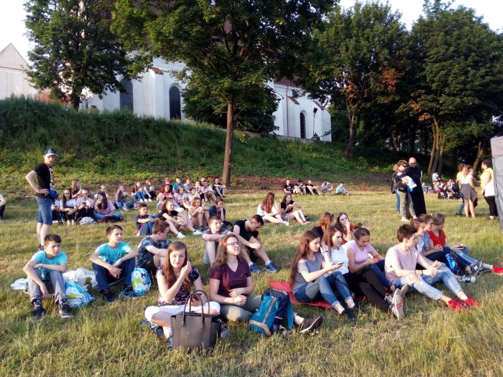 W Klimontowie rozpoczęło się Diecezjalne Spotkanie Młodych ( dużo zdjęć)