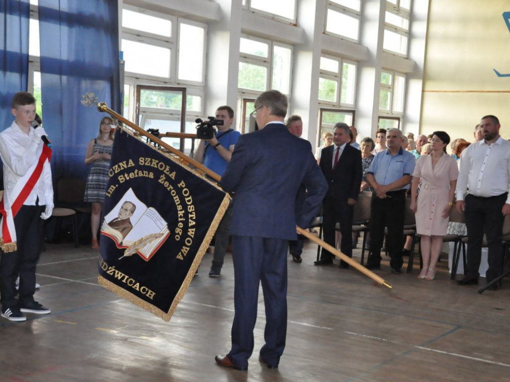 Setne urodziny szkoły w Niedźwicach [zdjęcia]