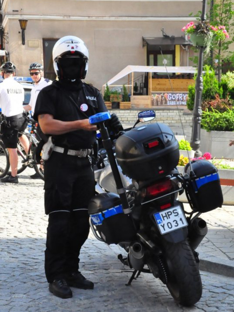 Na rowerze z biskupem. Z Sandomierza do Baranowa [zdjęcia]