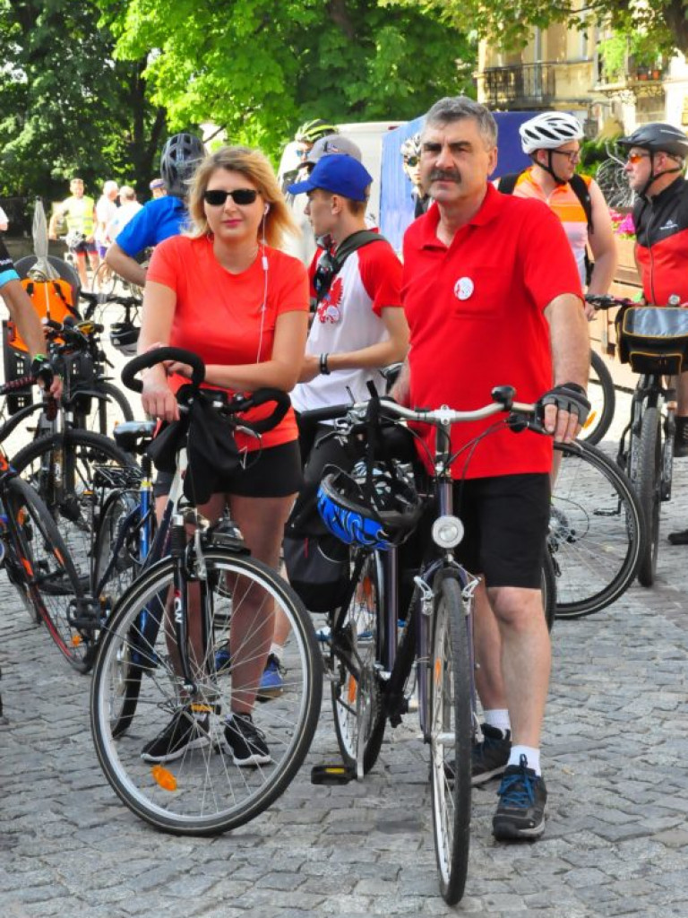 Na rowerze z biskupem. Z Sandomierza do Baranowa [zdjęcia]