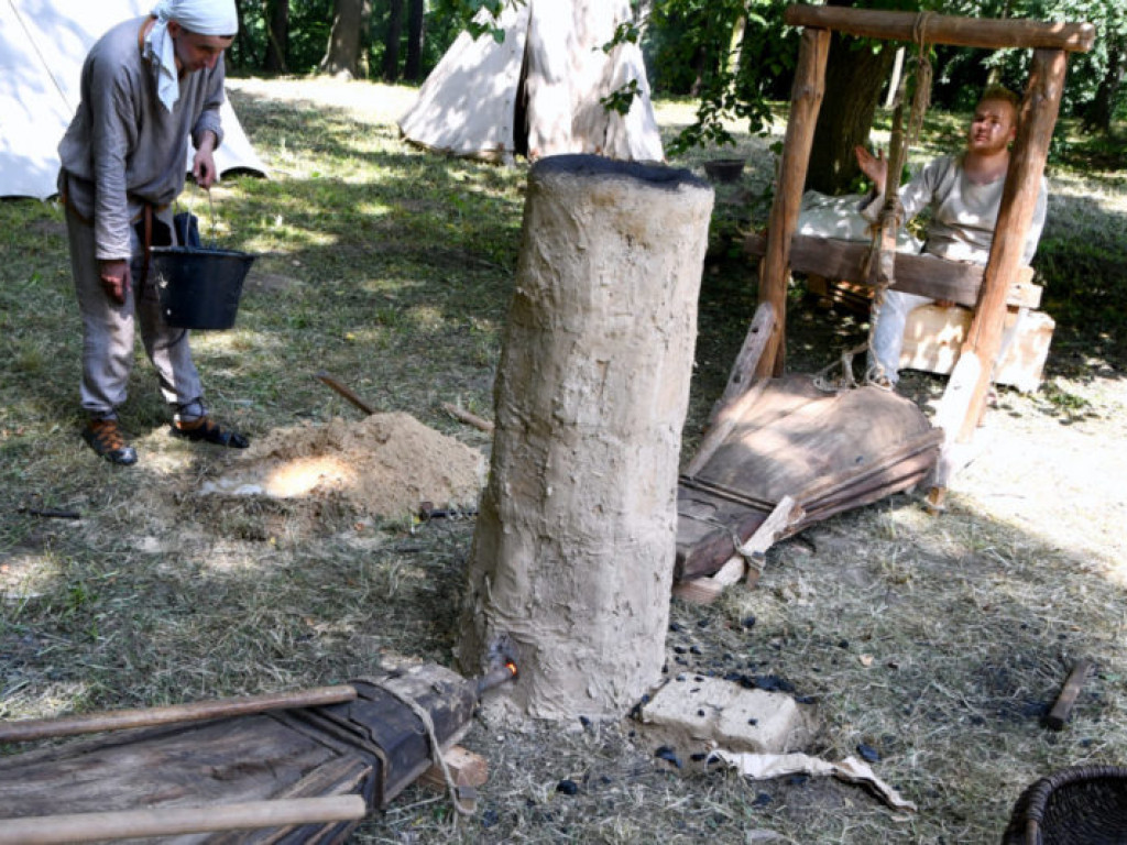 Piknik Archeologiczny w Parku Dzikowskim (zdjęcia)