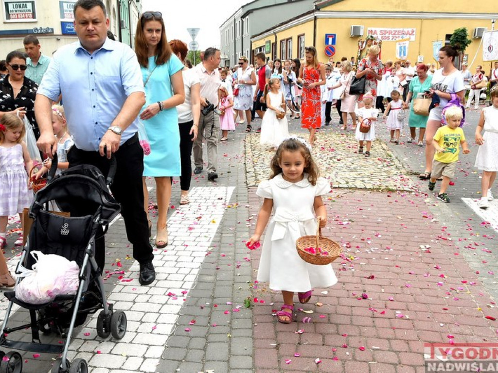Procesja Bożego Ciała w Tarnobrzegu [zdjęcia]