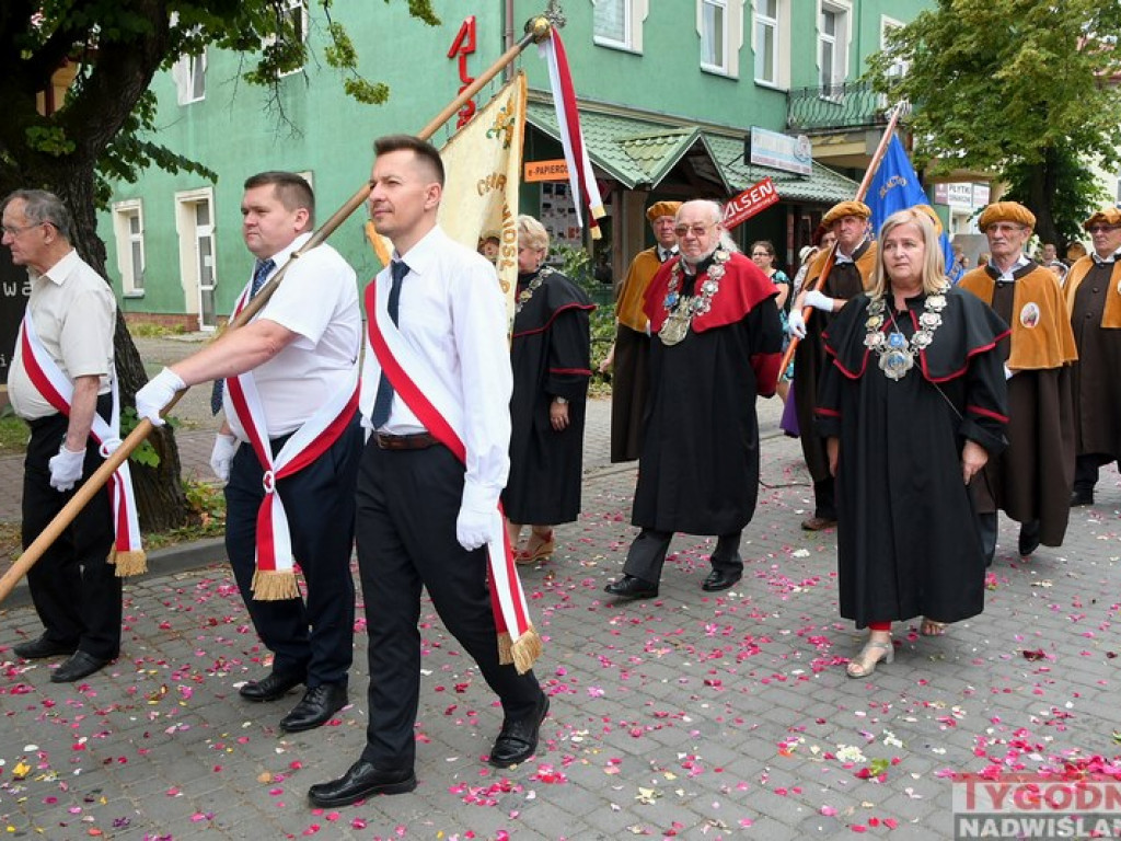 Procesja Bożego Ciała w Tarnobrzegu [zdjęcia]